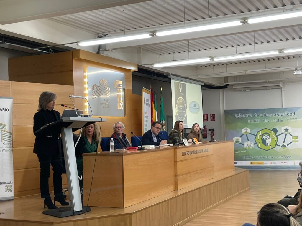 La UEx organiza las II Jornadas de Emprendimiento Intergeneracional en el Centro Universitario de Mérida